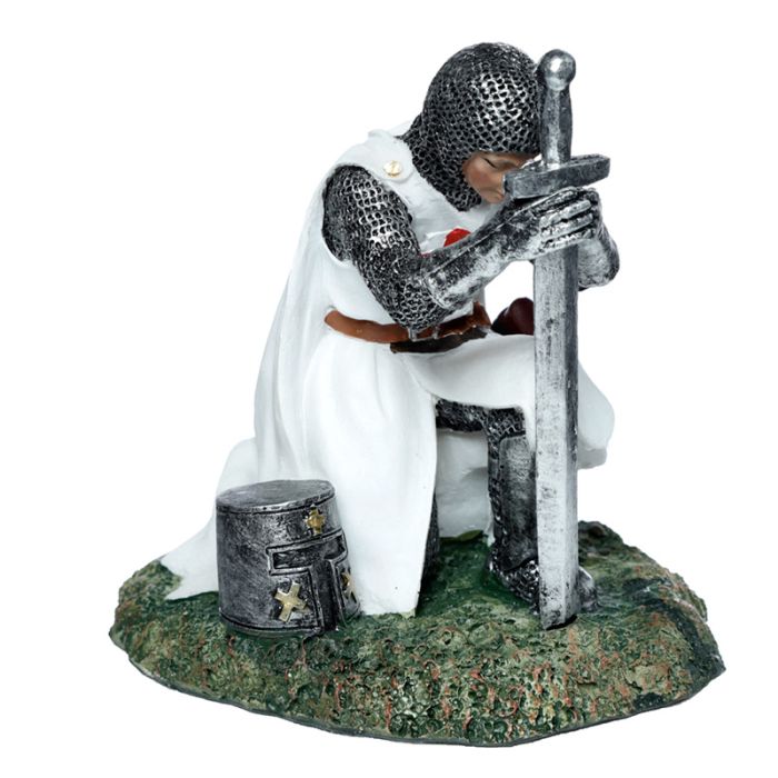 Protector of the Kingdom Knäsittande Riddare